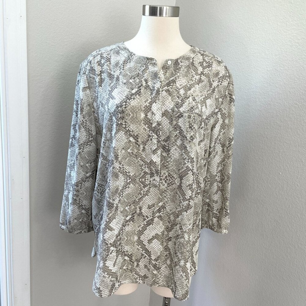 NYDJ Womens XL Snake Print Blouse 3/4 Sleeve Pleated Back Shirt Top